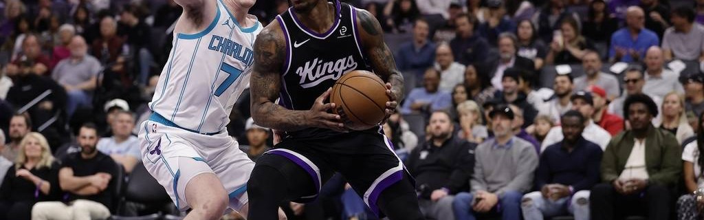 鲍尔30分德罗赞空砍39分 黄蜂胜国王