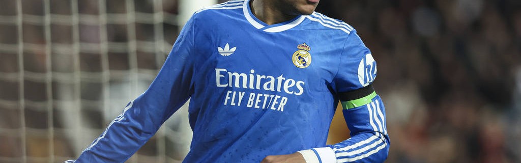 西甲-姆巴佩破门皇马2-0瓦伦 联赛7连胜仍差巴萨1分